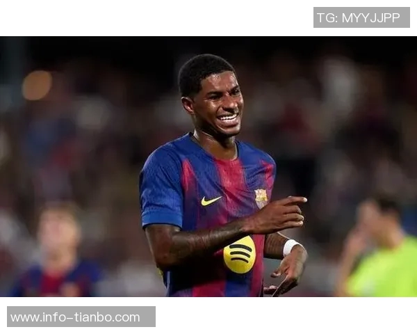 小法称赞科莫创造射门机会迈尼昂表现神勇如同救世主 小法称赞科莫创造射门机会迈尼昂表现神勇如同救世主