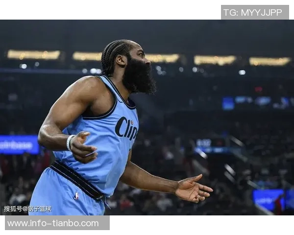 小卡怒怼记者提问不当直言不想谈哈登比赛问题 小卡怒怼记者提问不当直言不想谈哈登比赛问题